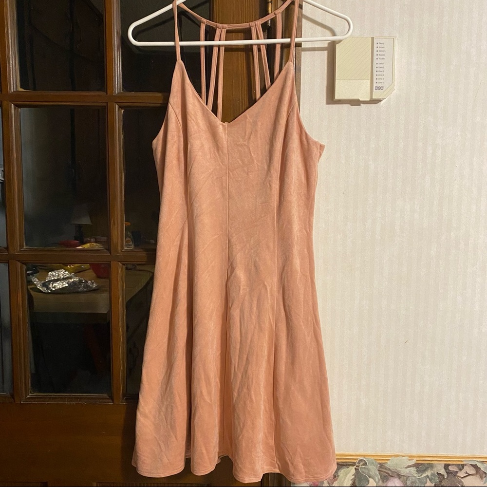 She & Sly Boutique NWT Light Pink ‘Suede’ Back Detail Dress